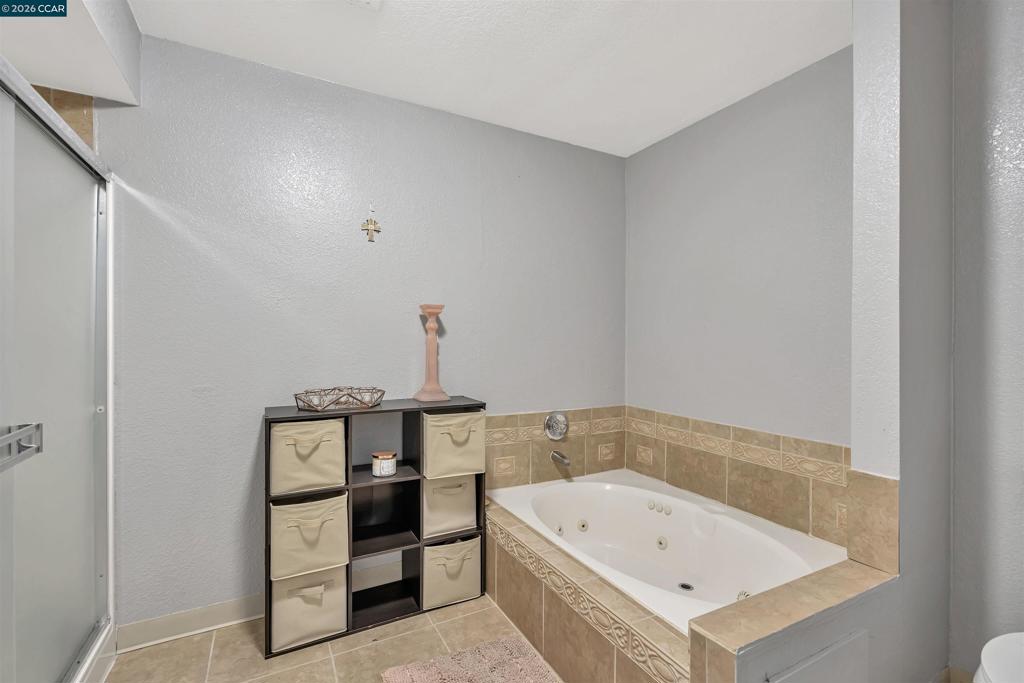 2121 Vale Rd 326 Property Photo 16