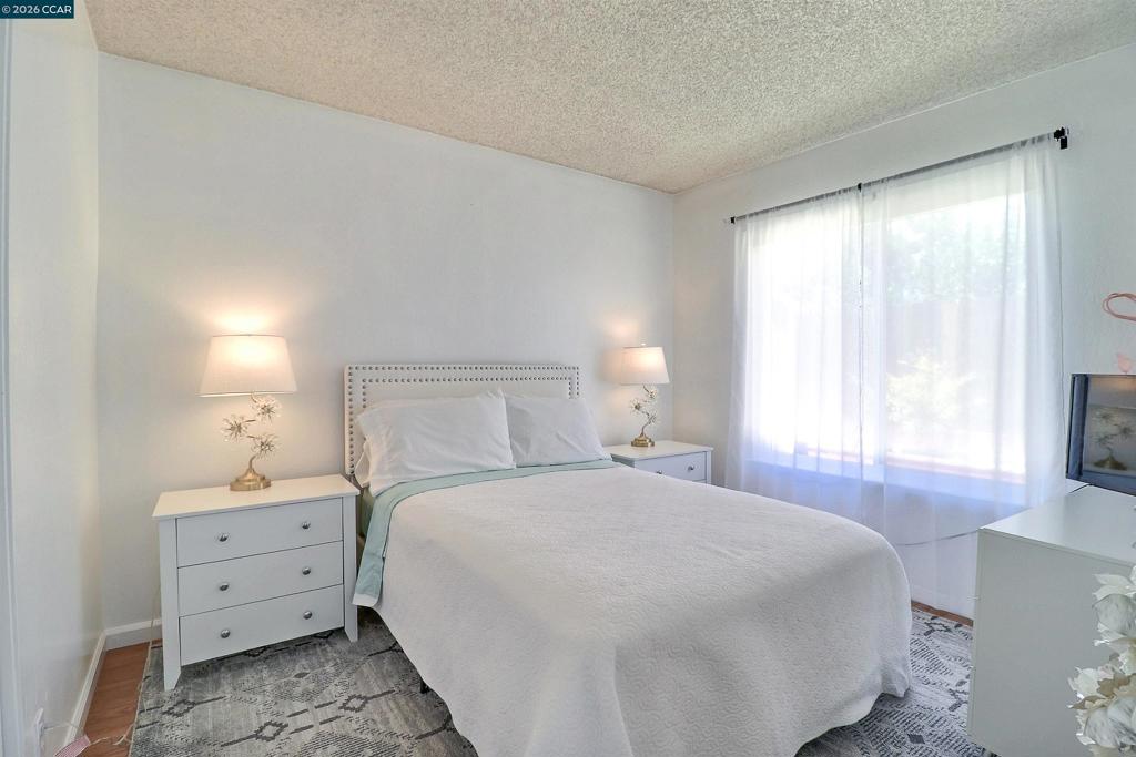 638 Berkeley Way Property Photo 16