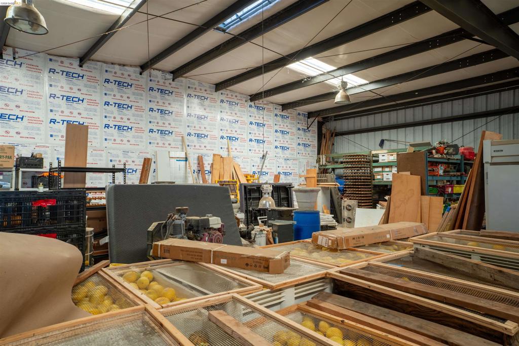 2017 Walnut Blvd Property Photo 10