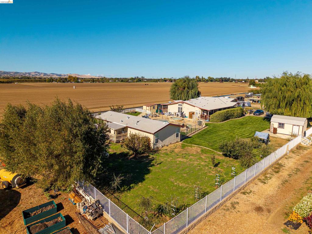 2017 Walnut Blvd Property Photo 12