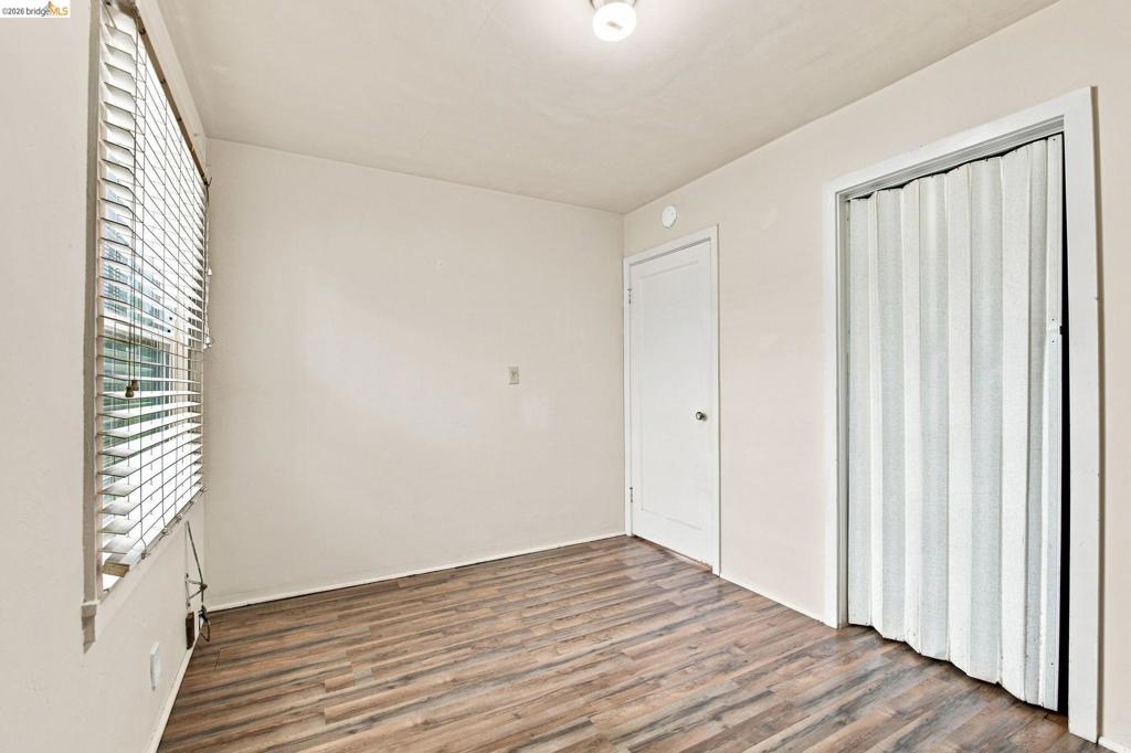 274 Collins Property Photo 20