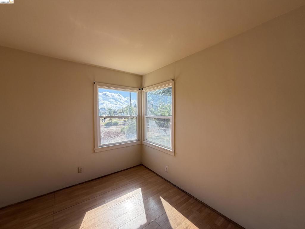 274 Collins Property Photo 26