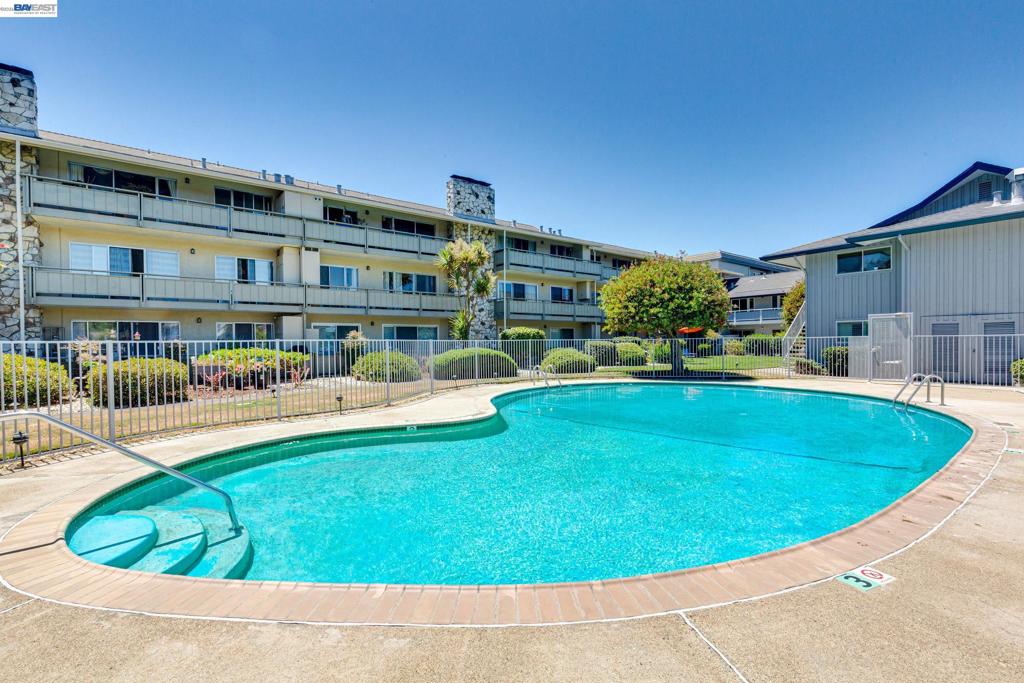 339 Broadway 307 Property Photo 16
