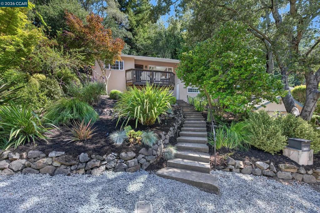 1130 Glencourt Dr Property Photo 1