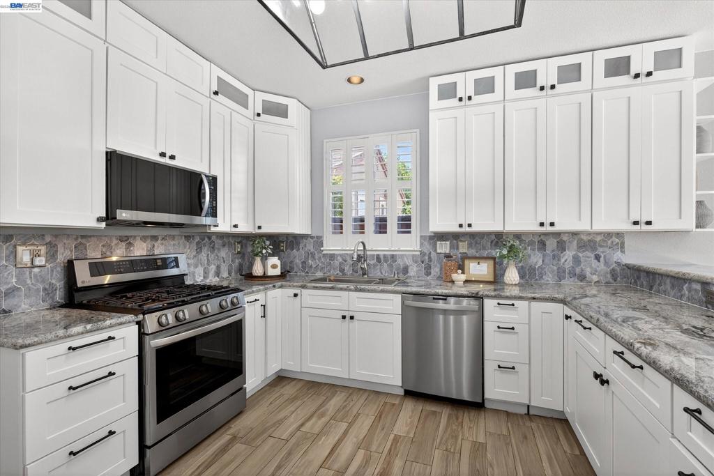 2038 Mulberry Cmn Property Photo 9