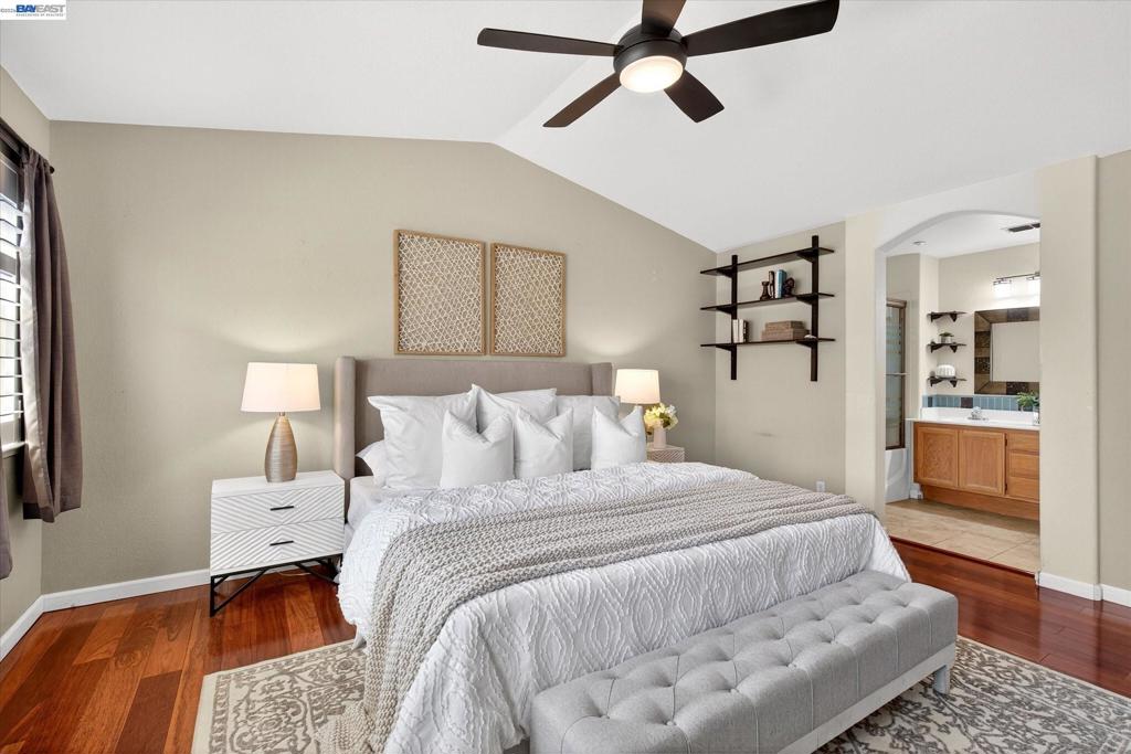 2038 Mulberry Cmn Property Photo 16