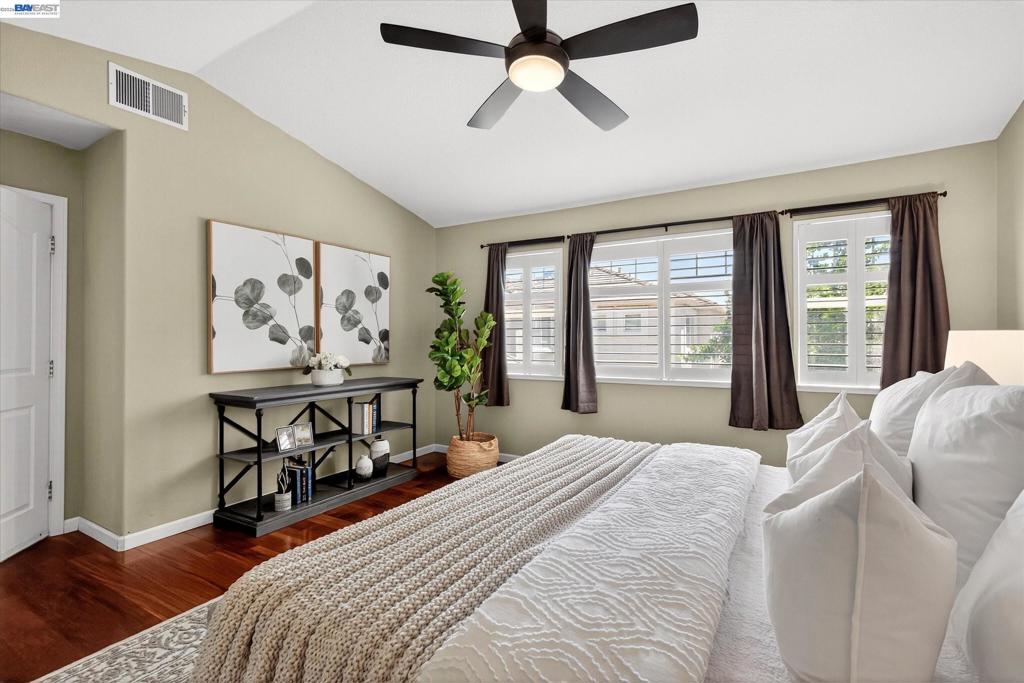 2038 Mulberry Cmn Property Photo 18