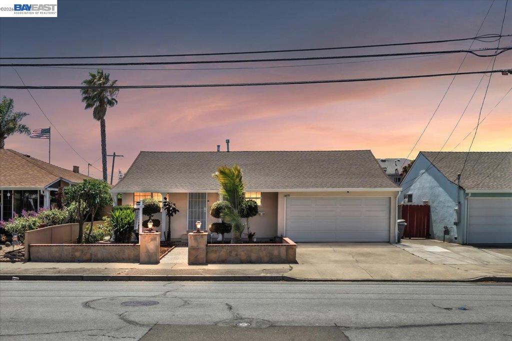3675 Monterey Blvd Property Photo 1