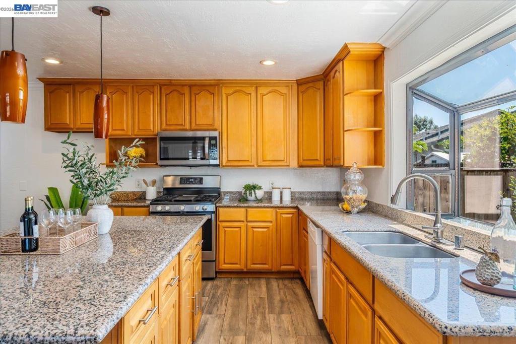 3675 Monterey Blvd Property Photo 5