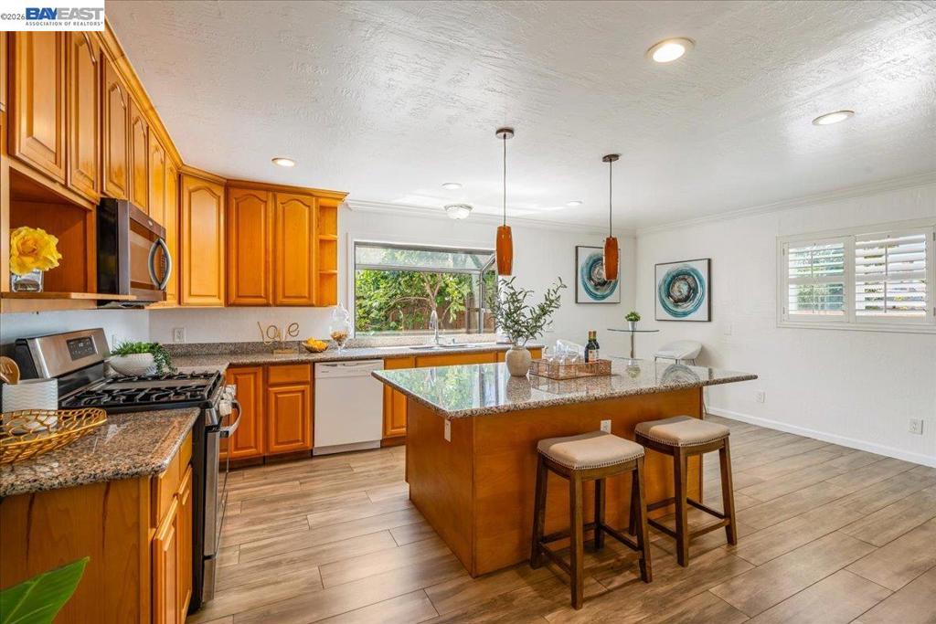 3675 Monterey Blvd Property Photo 8