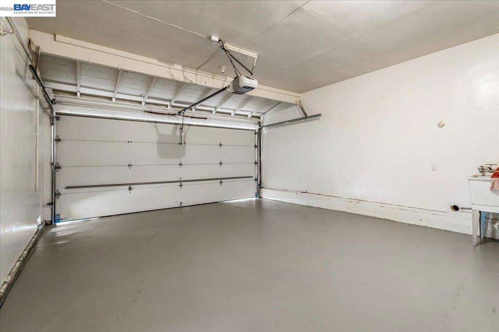 3675 Monterey Blvd Property Photo 37