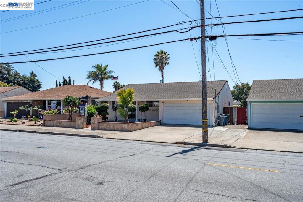 3675 Monterey Blvd Property Photo 57