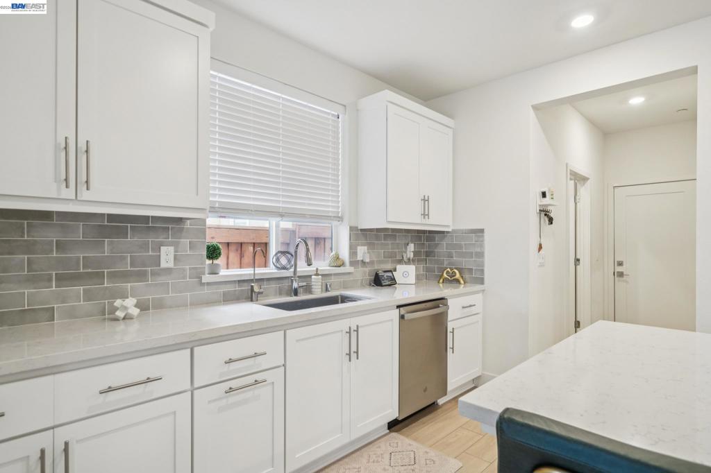 37231 Sand Bar Pl Property Photo 14