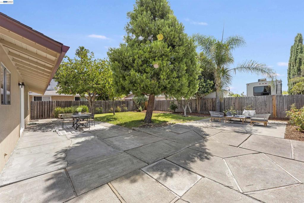 5253 Iris Way Property Photo 28