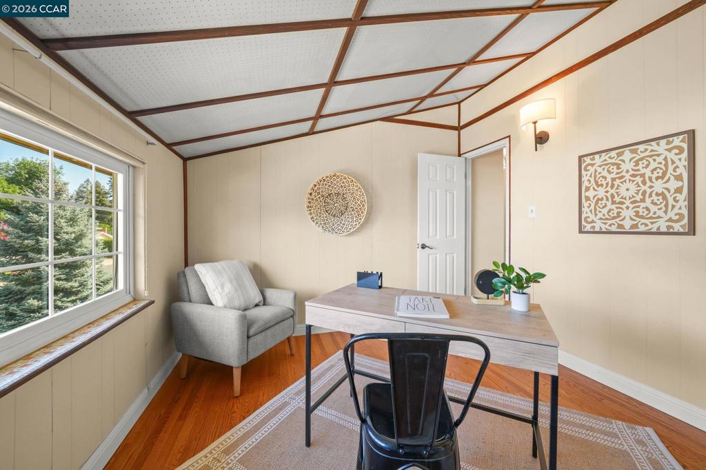 1830 Taft St Property Photo 22