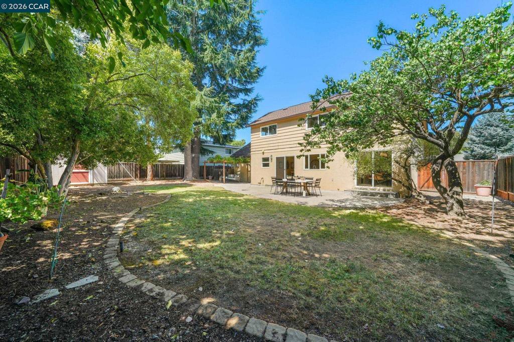 1830 Taft St Property Photo 31