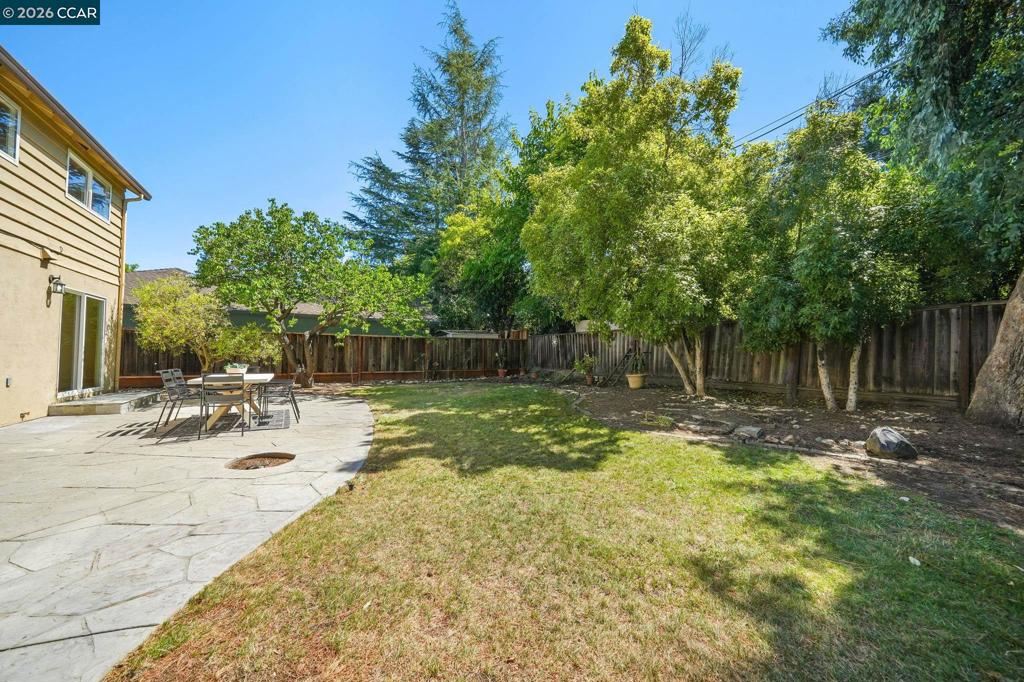1830 Taft St Property Photo 32
