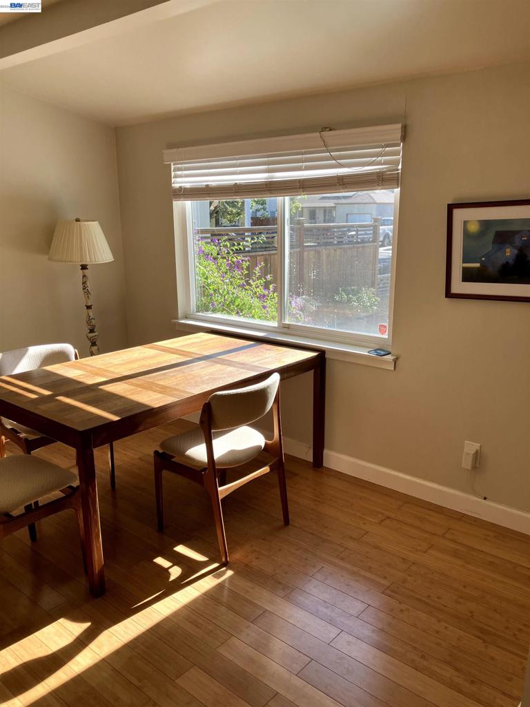 1066 Maple Ave Property Photo 10