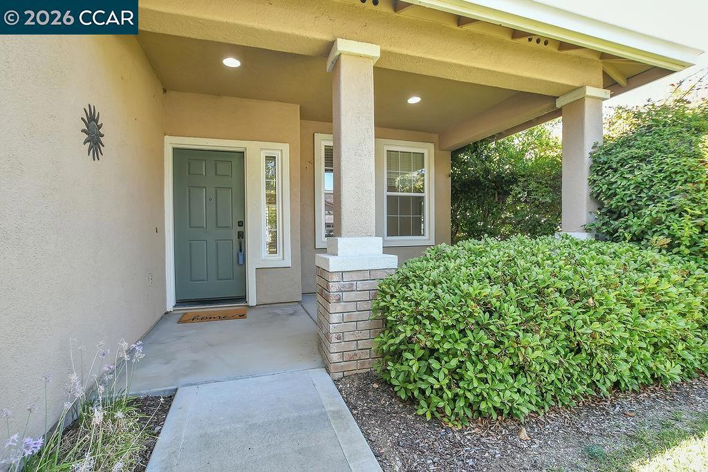 567 Quindell Way Property Photo 4