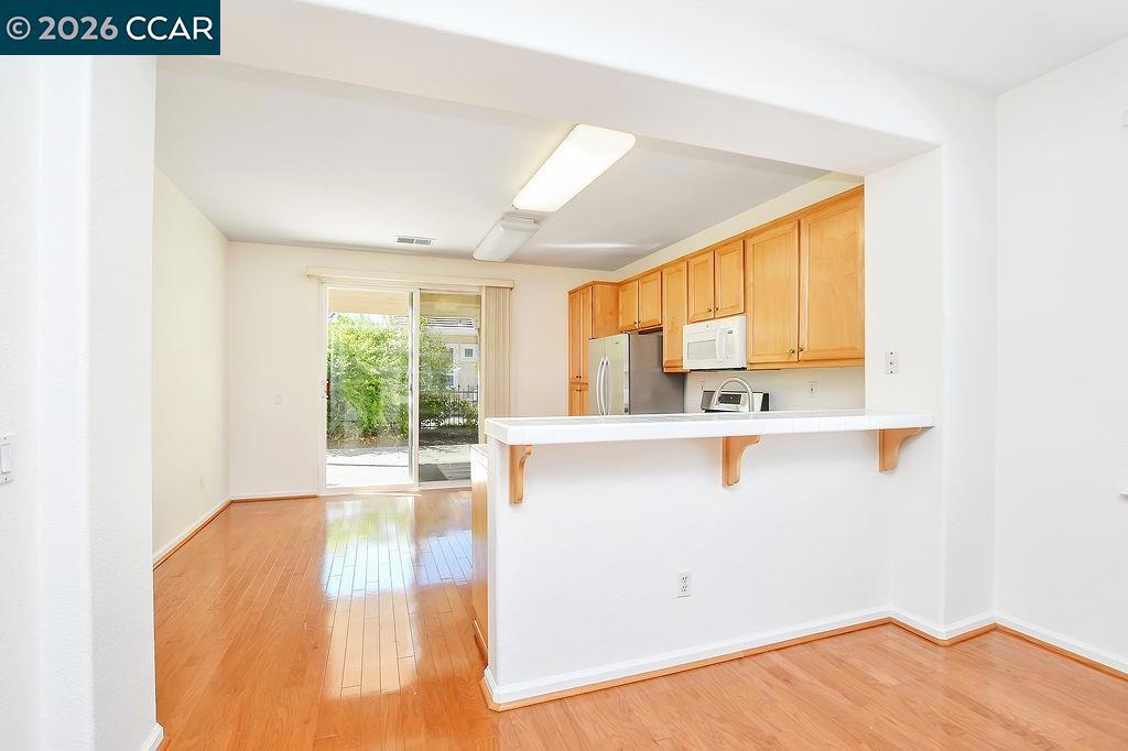 567 Quindell Way Property Photo 8