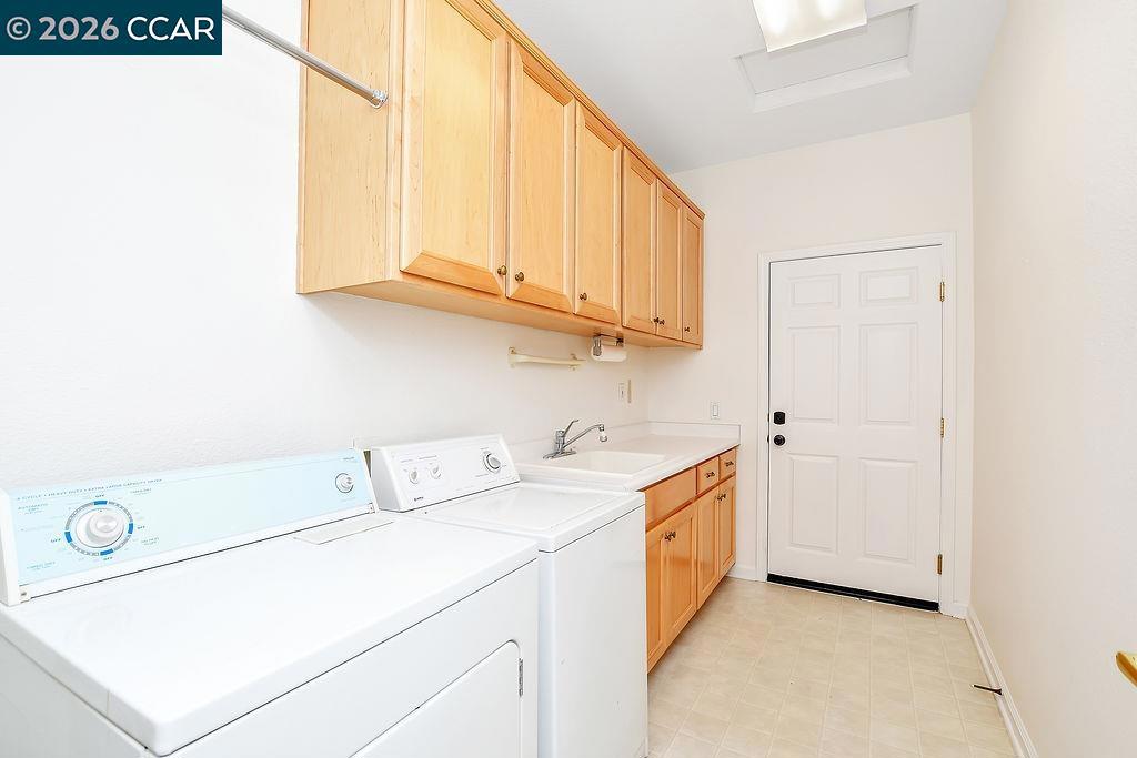 567 Quindell Way Property Photo 11