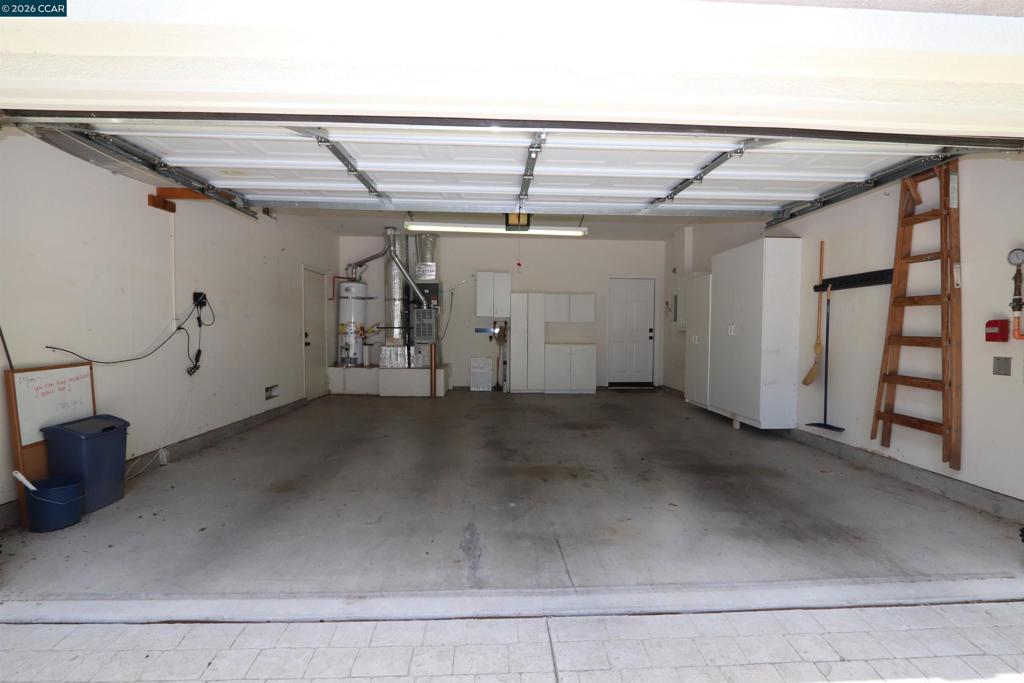 567 Quindell Way Property Photo 23