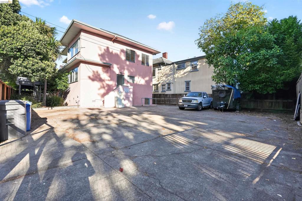 2520 Milvia St Property Photo 1