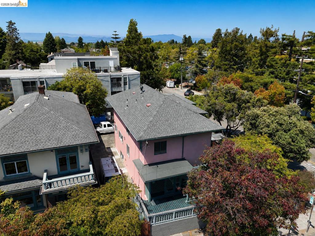 2520 Milvia St Property Photo 5