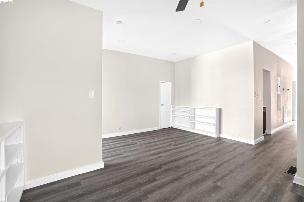 2520 Milvia St Property Photo 8