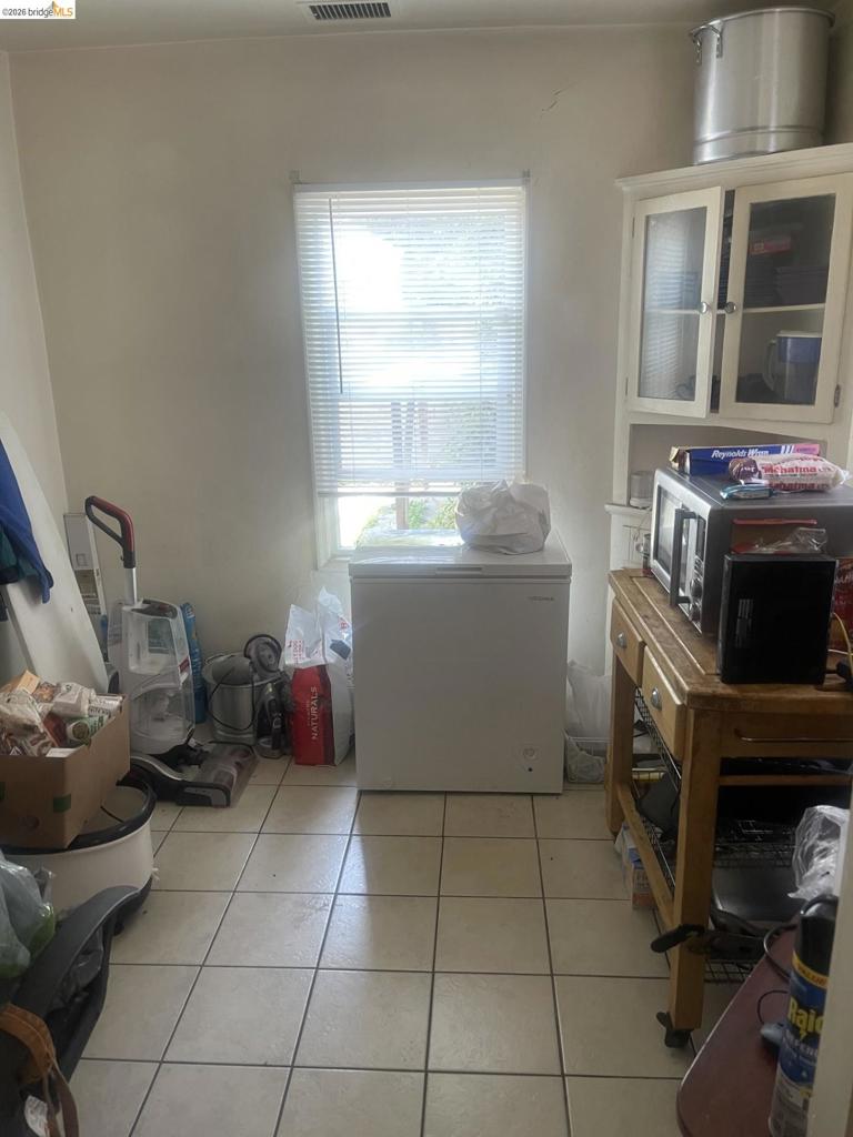 1314 99th Ave Property Photo 3