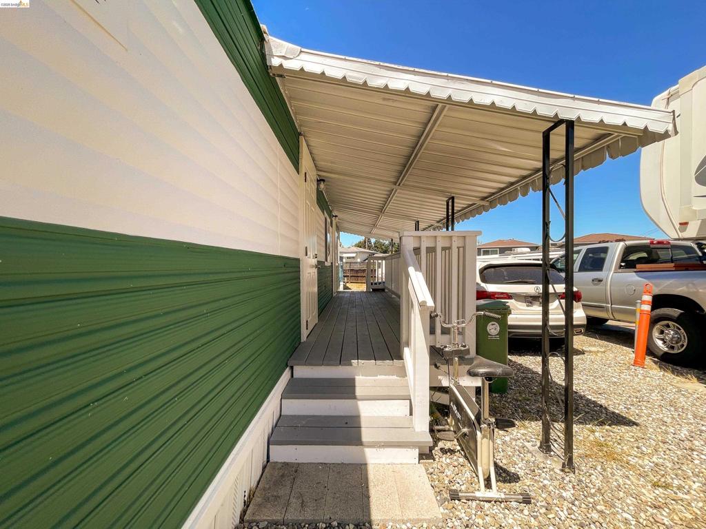 3875 Castro Valley Blvd Property Photo 23