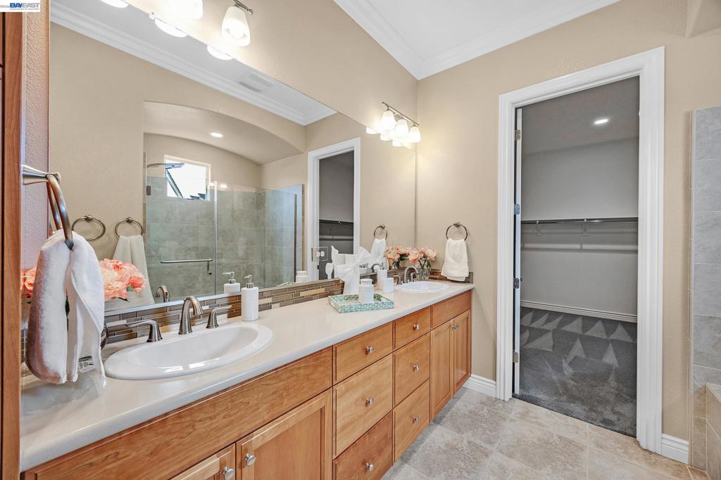 2107 Rioja Way Property Photo 26