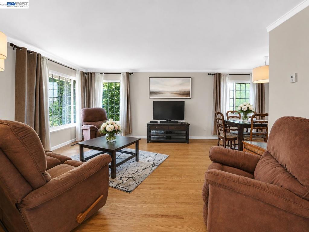 1254 Daily Dr Property Photo 6