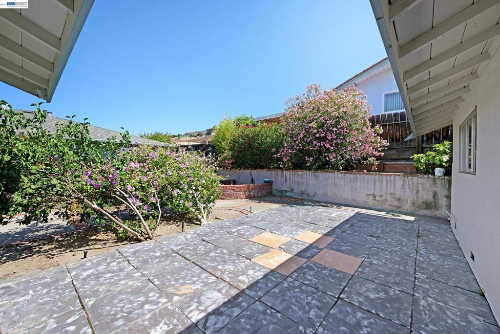 1254 Daily Dr Property Photo 37