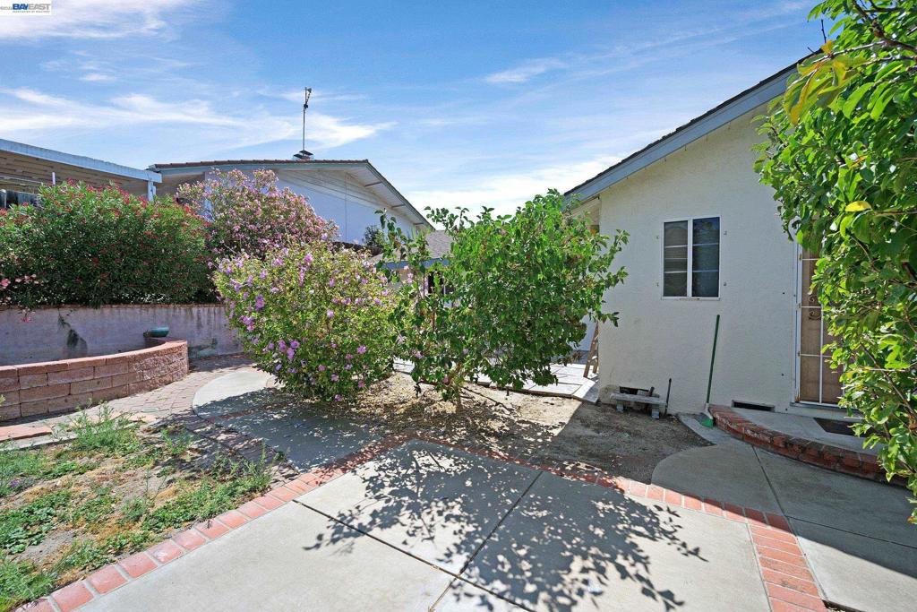 1254 Daily Dr Property Photo 46
