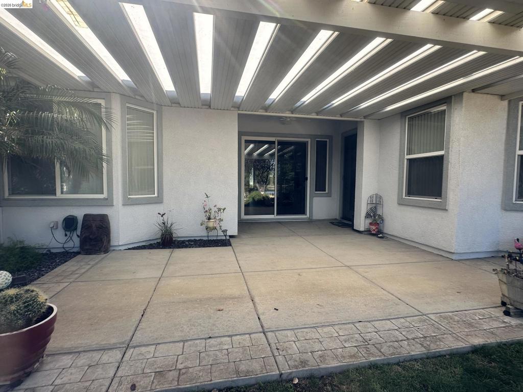 1116 Burghley Ln Property Photo 18