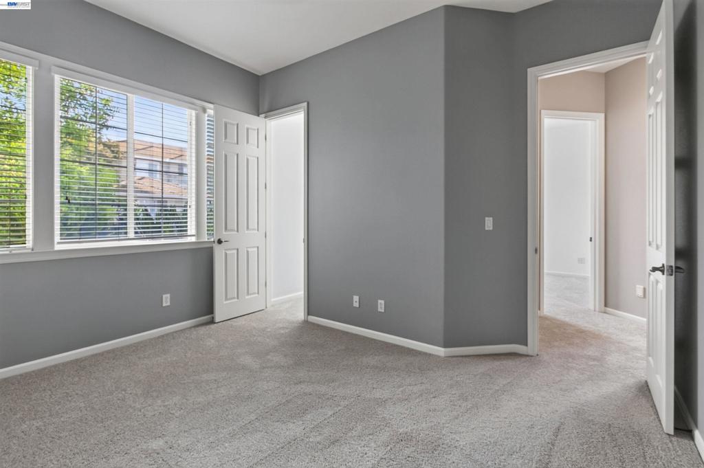 2243 Winchester Loop Property Photo 15