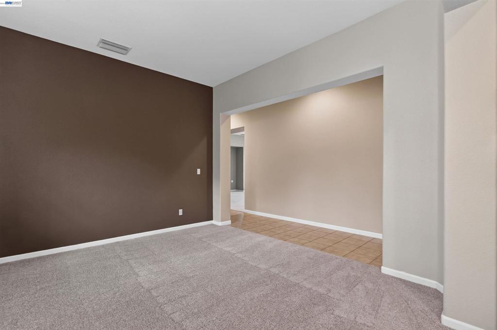 2243 Winchester Loop Property Photo 17