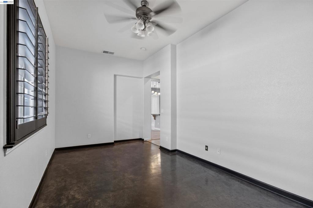 2243 Winchester Loop Property Photo 33