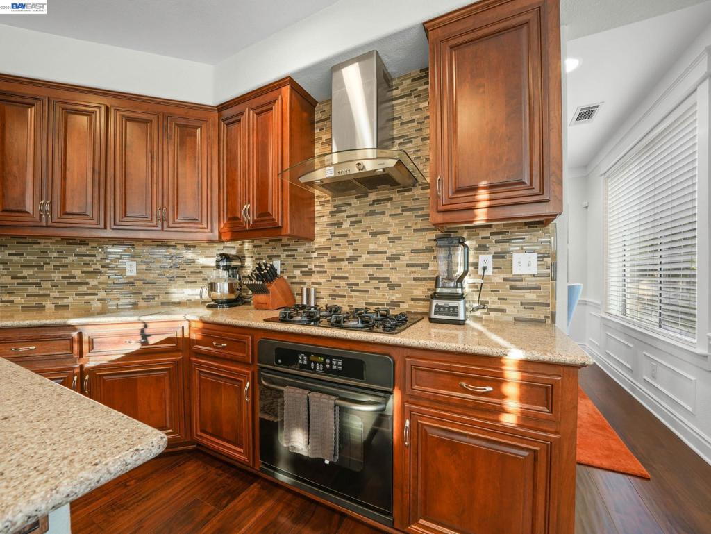 313 Bridgecreek Way Property Photo 11