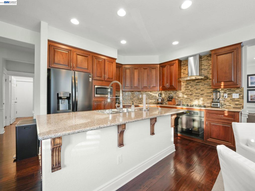 313 Bridgecreek Way Property Photo 14