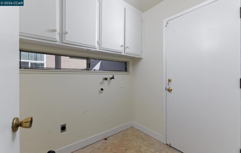 8197 Coach Dr Property Photo 31