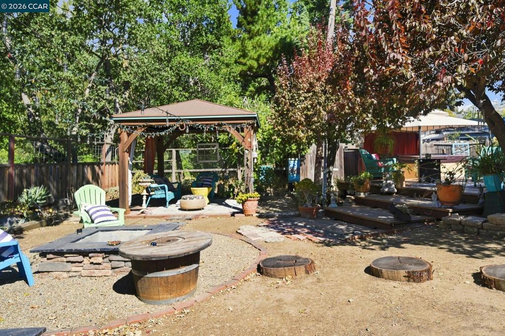 1445 Bassett Dr Property Photo 33