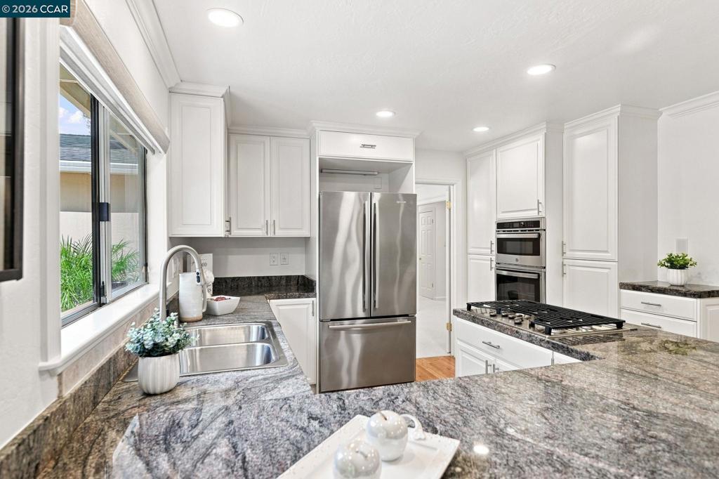 420 Monti Cir Property Photo 12