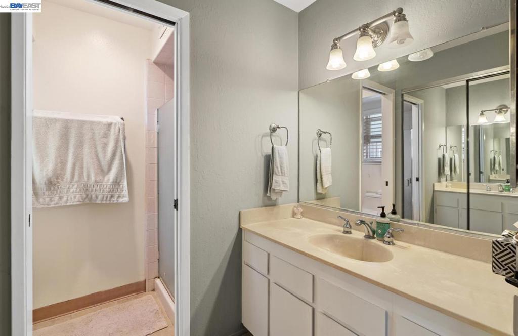 1089 Wesley Ct 8 Property Photo 10
