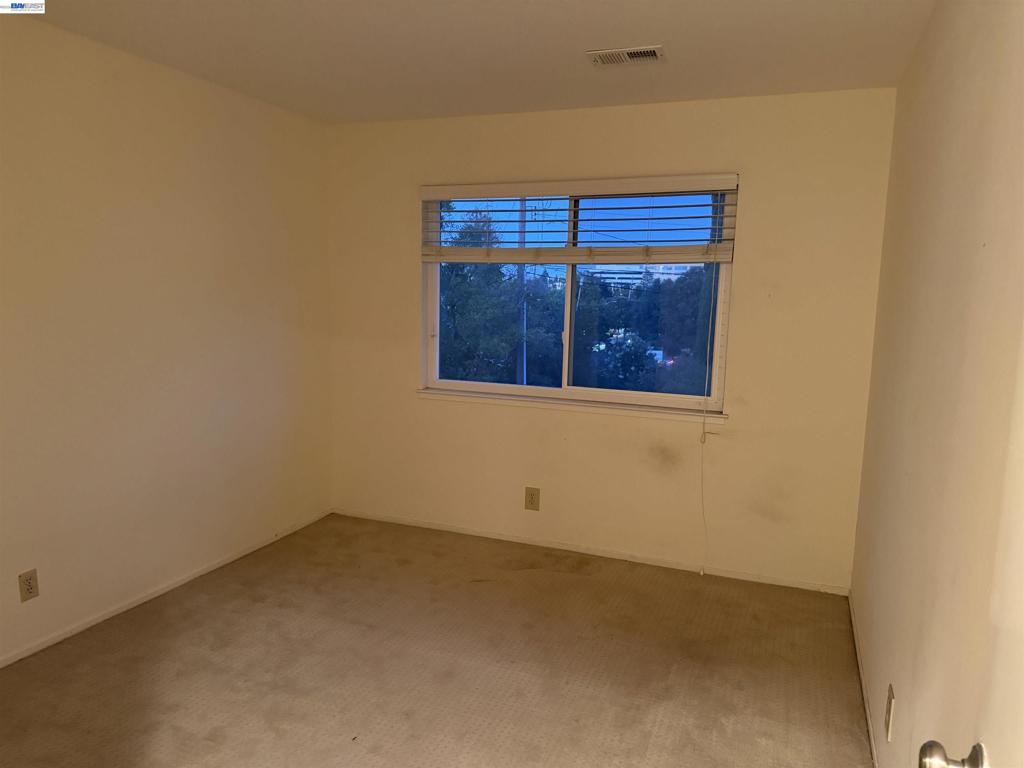 1089 Wesley Ct 8 Property Photo 11
