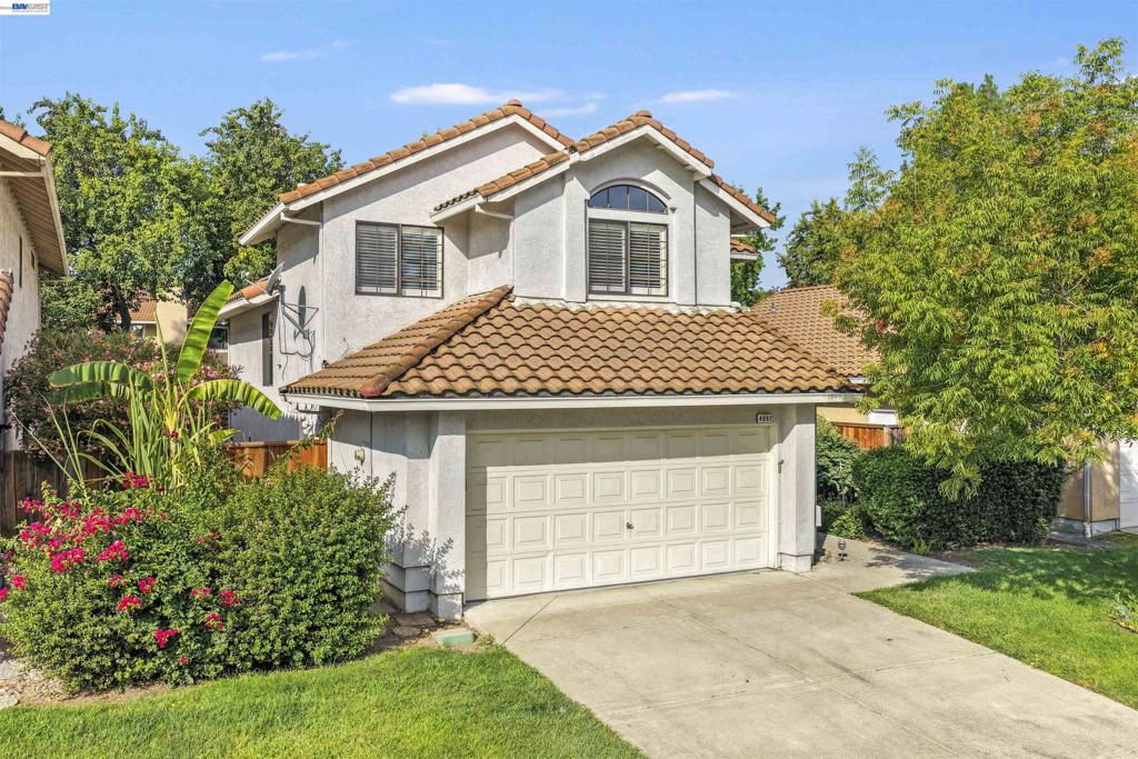 4887 Kimberley Cmn Property Photo 1
