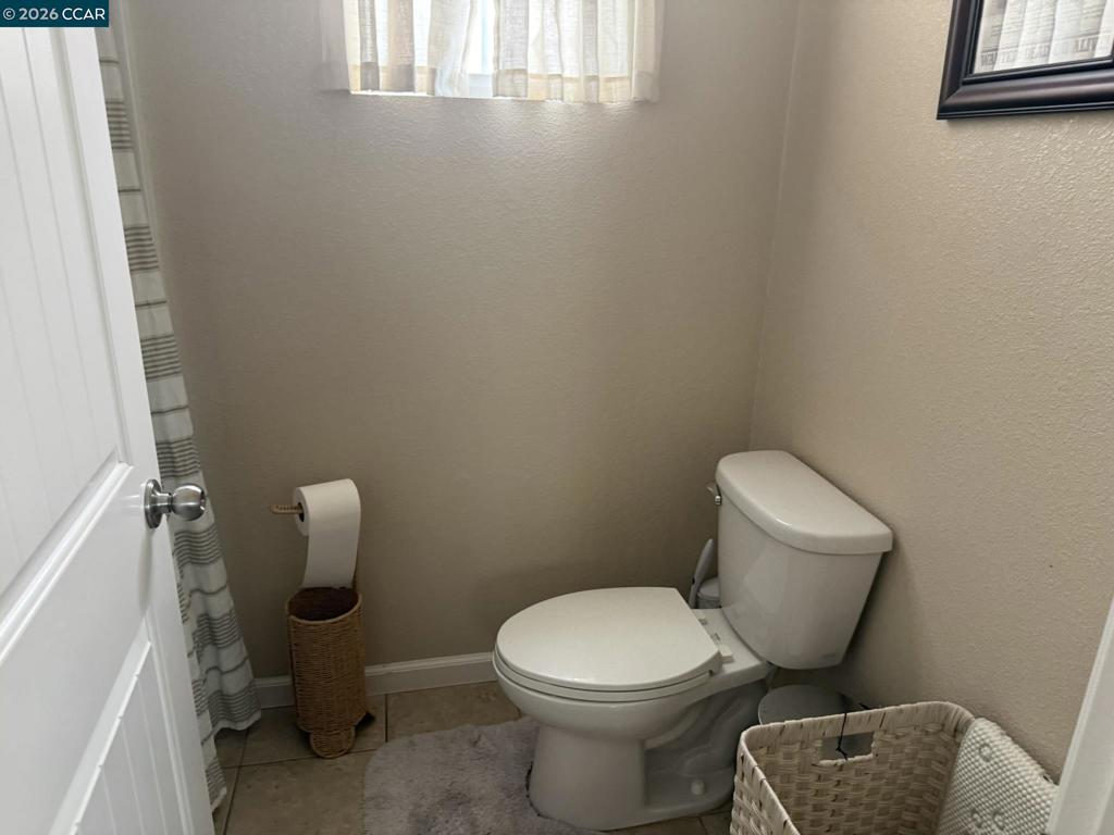 53 Halsey Ct Property Photo 9