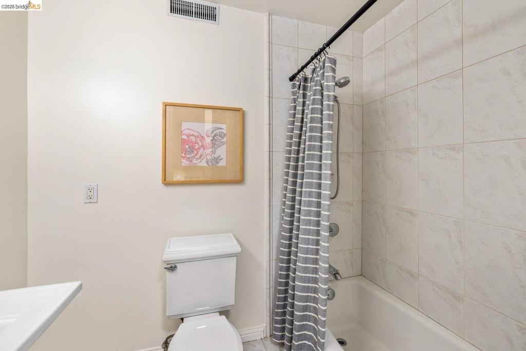 6909 Exeter Dr Property Photo 36