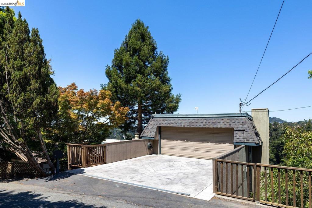 6909 Exeter Dr Property Photo 48